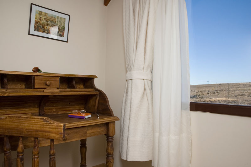 Escritorio junto a la ventana